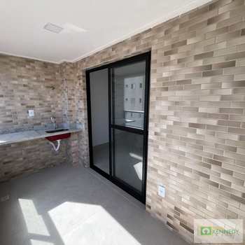 Apartamento em Praia Grande, bairro Caiçara