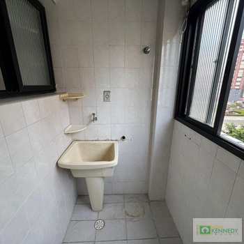 Apartamento em Praia Grande, bairro Guilhermina