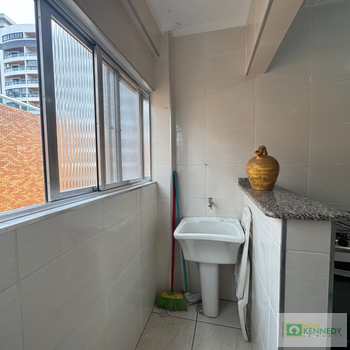 Apartamento em Praia Grande, bairro Canto do Forte