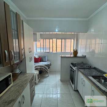 Apartamento em Praia Grande, bairro Canto do Forte
