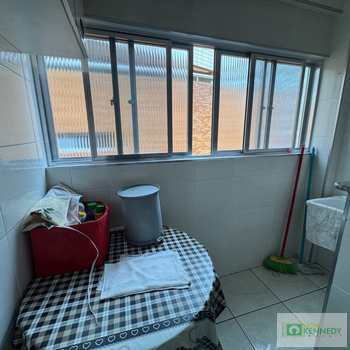 Apartamento em Praia Grande, bairro Canto do Forte