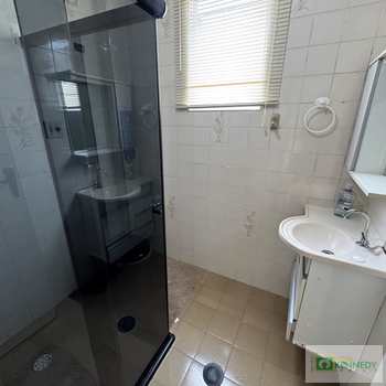 Apartamento em Praia Grande, bairro Caiçara
