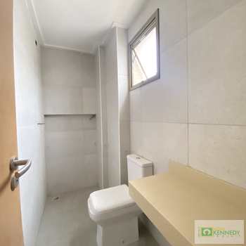 Apartamento em Praia Grande, bairro Canto do Forte