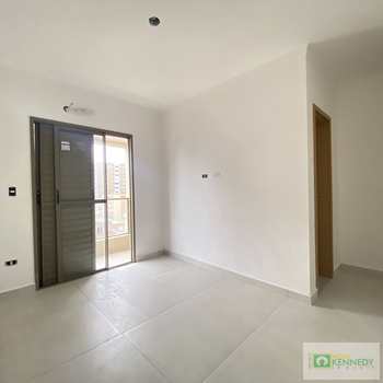 Apartamento em Praia Grande, bairro Canto do Forte