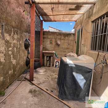 Sobrado em Praia Grande, bairro Nova Mirim