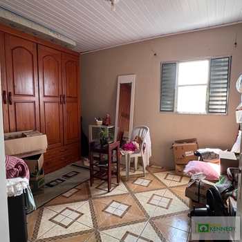 Sobrado em Praia Grande, bairro Nova Mirim