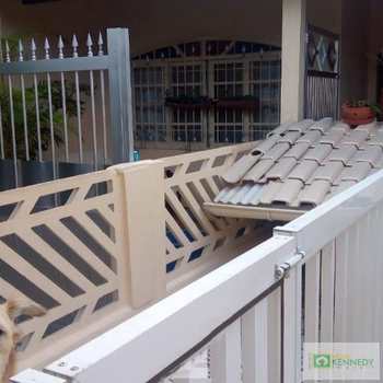 Casa em Praia Grande, bairro Caiçara
