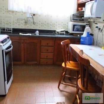 Casa em Praia Grande, bairro Caiçara