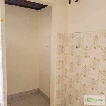 Casa em Praia Grande, bairro Caiçara