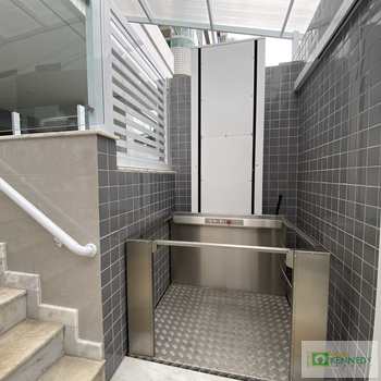 Apartamento em Praia Grande, bairro Canto do Forte