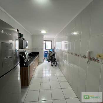 Apartamento em Praia Grande, bairro Ocian