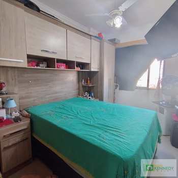 Apartamento em Praia Grande, bairro Ocian