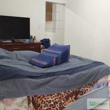 Casa em Praia Grande, bairro Cidade da Criança