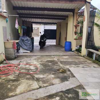 Casa em Praia Grande, bairro Cidade da Criança