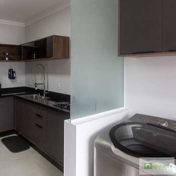 Apartamento em Praia Grande, bairro Boqueirão