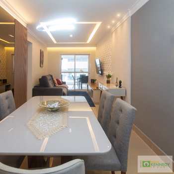 Apartamento em Praia Grande, bairro Boqueirão