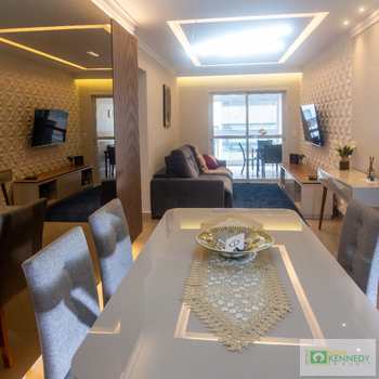 Apartamento em Praia Grande, bairro Boqueirão