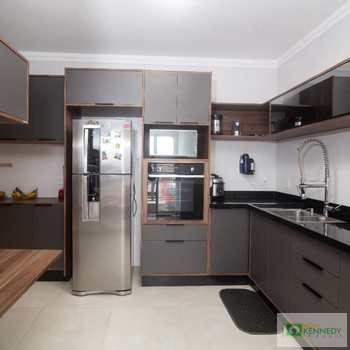 Apartamento em Praia Grande, bairro Boqueirão