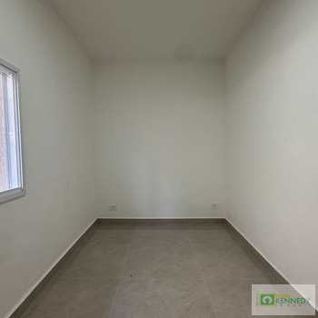 Casa em Praia Grande, bairro Mirim