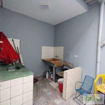 Casa em Praia Grande, bairro Ocian