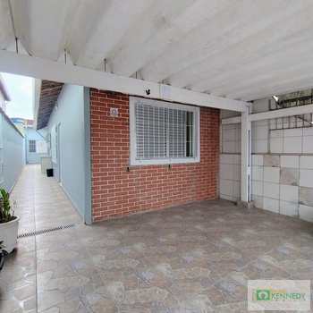 Casa em Praia Grande, bairro Ocian