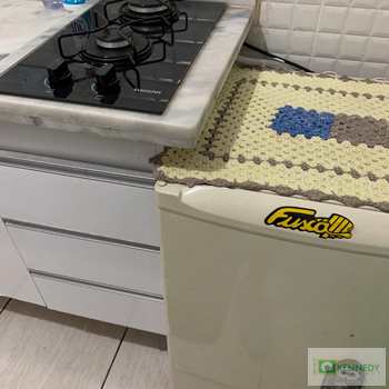 Kitnet em Praia Grande, bairro Tupi