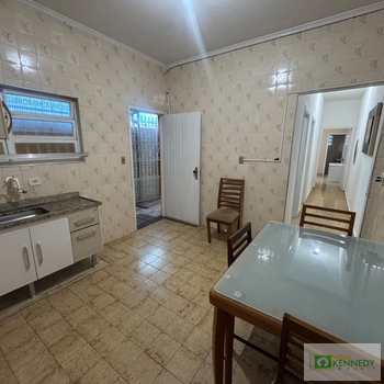 Casa em Praia Grande, bairro Caiçara