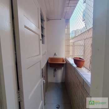 Apartamento em Praia Grande, bairro Tupi