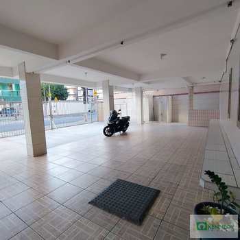 Apartamento em Praia Grande, bairro Tupi