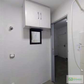 Apartamento em Praia Grande, bairro Tupi