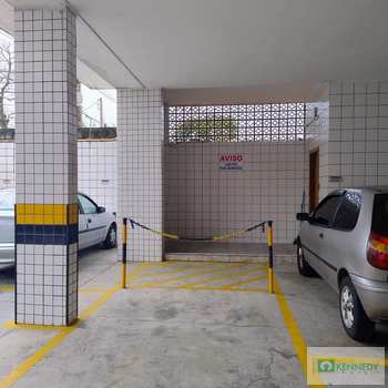 Kitnet em Praia Grande, bairro Ocian