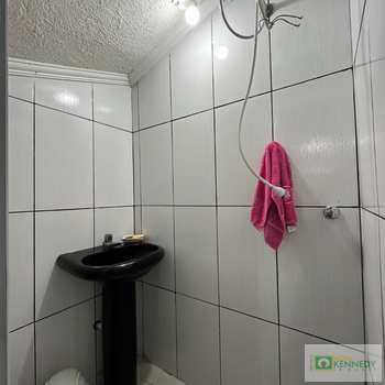 Sobrado em Praia Grande, bairro Ocian