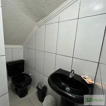 Sobrado em Praia Grande, bairro Ocian