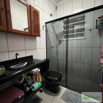 Sobrado em Praia Grande, bairro Ocian