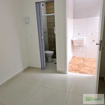 Casa em Praia Grande, bairro Caiçara