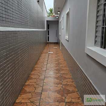 Casa em Praia Grande, bairro Caiçara