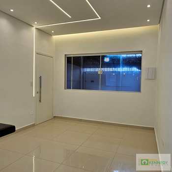 Casa em Praia Grande, bairro Caiçara