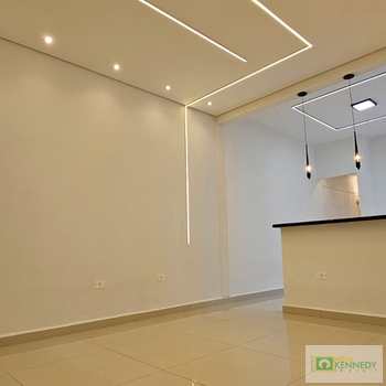 Casa em Praia Grande, bairro Caiçara