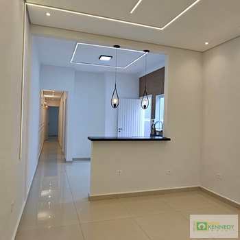 Casa em Praia Grande, bairro Caiçara