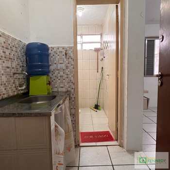 Kitnet em Praia Grande, bairro Ocian