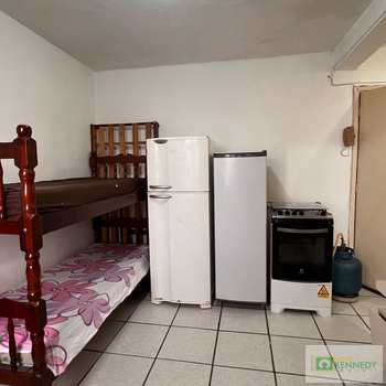 Kitnet em Praia Grande, bairro Ocian