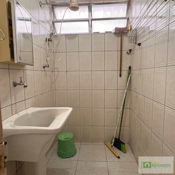 Kitnet em Praia Grande, bairro Ocian