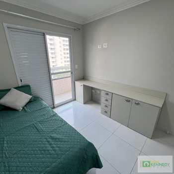 Apartamento em Praia Grande, bairro Boqueirão