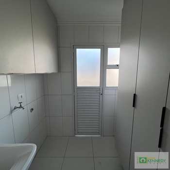 Apartamento em Praia Grande, bairro Boqueirão