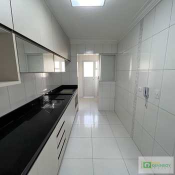 Apartamento em Praia Grande, bairro Boqueirão