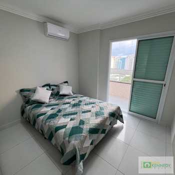 Apartamento em Praia Grande, bairro Boqueirão
