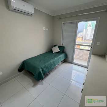 Apartamento em Praia Grande, bairro Boqueirão