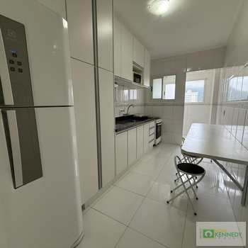 Apartamento em Praia Grande, bairro Canto do Forte