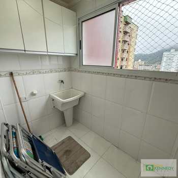 Apartamento em Praia Grande, bairro Canto do Forte