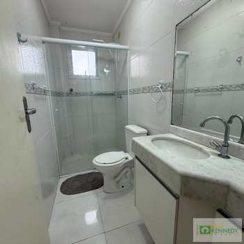 Apartamento em Praia Grande, bairro Canto do Forte